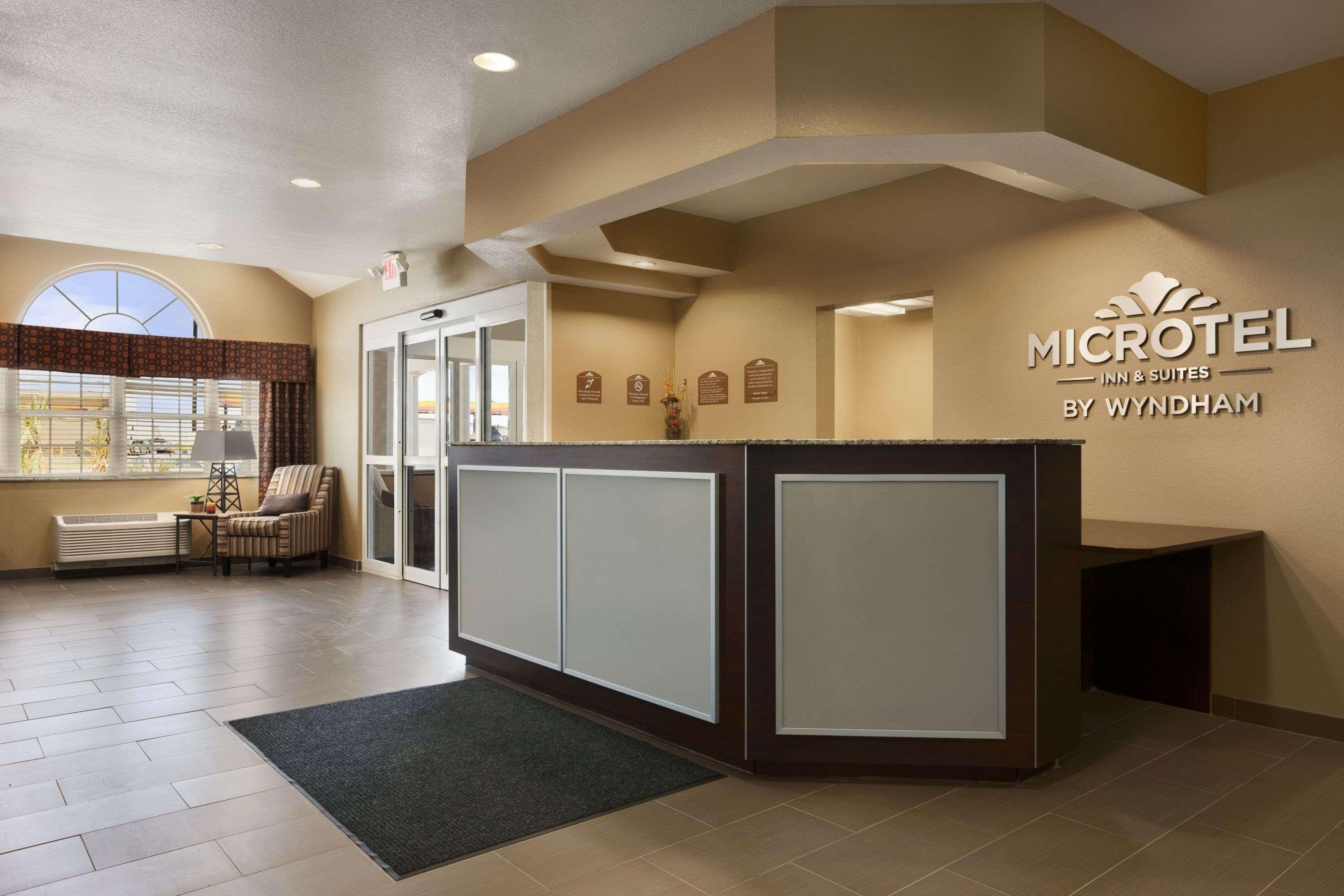 Microtel Inn&Suites Pecos Exterior foto
