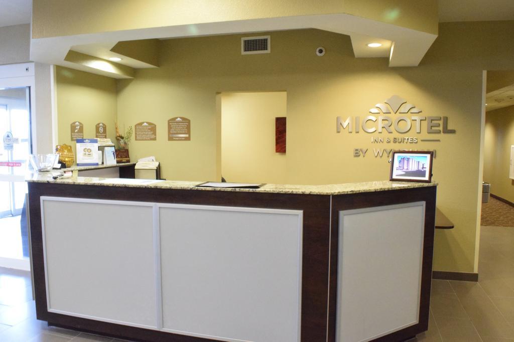 Microtel Inn&Suites Pecos Exterior foto