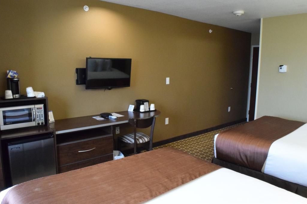 Microtel Inn&Suites Pecos Habitación foto